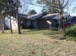 83 Catamaran Ln, Shalimar, FL 32579