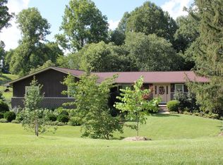 739 Rr 2, Milton, WV 25541