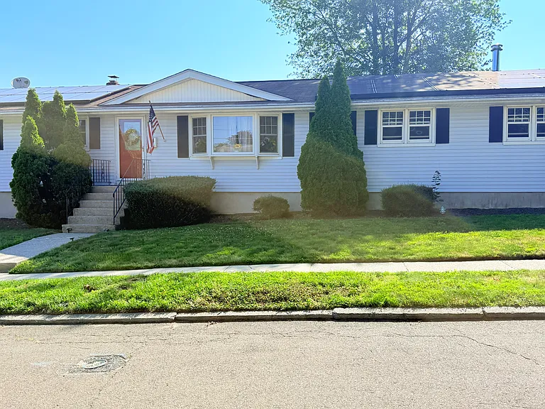 30 San Pedro Ave — Photo 5