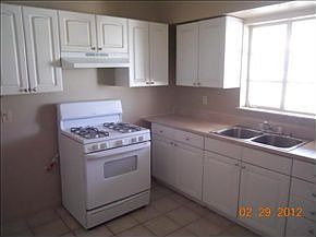 4th image of 2420 San Jose Ave