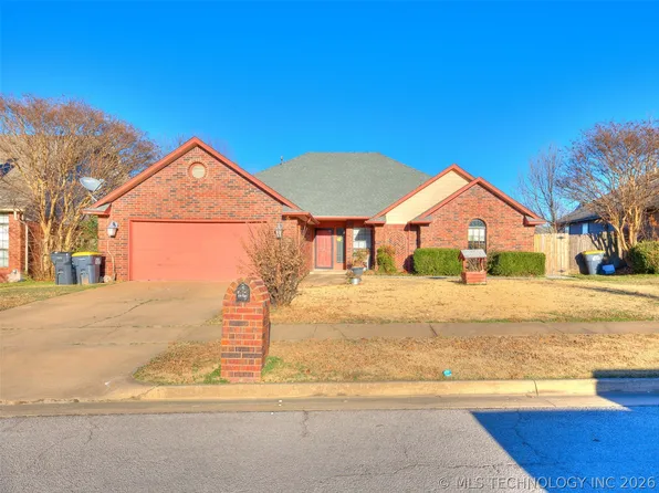 13761 S Nyssa Ct, Glenpool, OK 74033