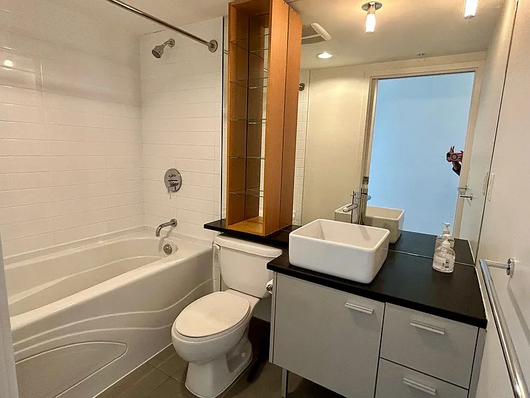 33 Smithe St #3005 — Photo 6