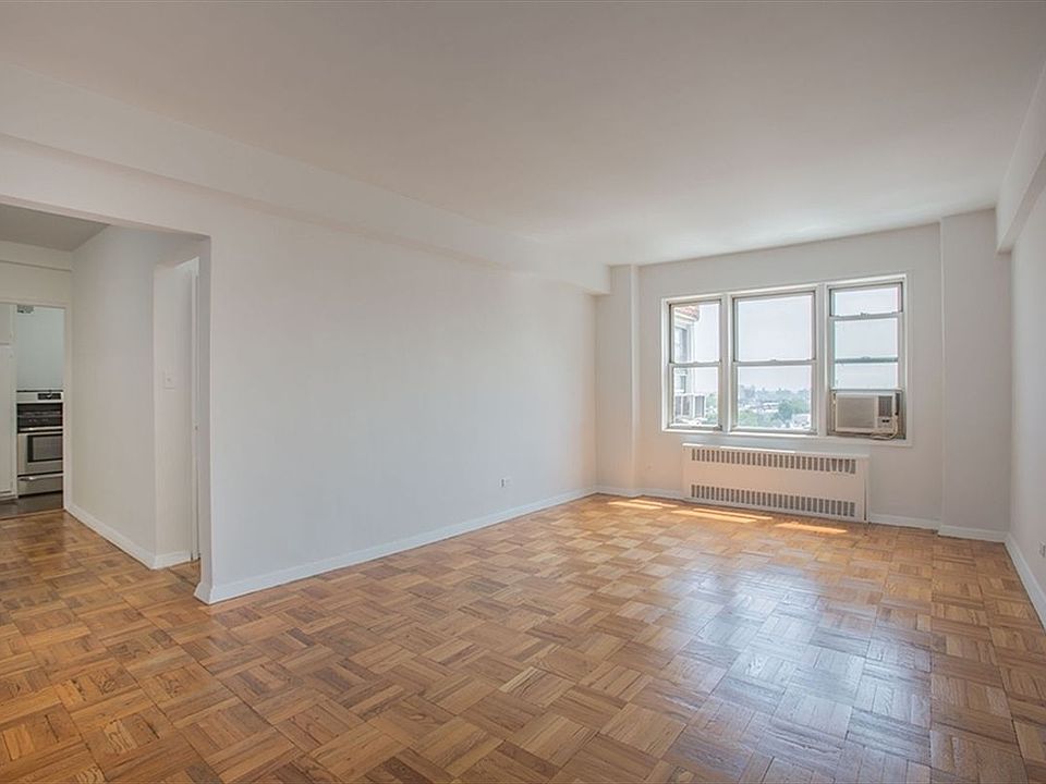 1st image of 34 Plaza St E APT 1210
