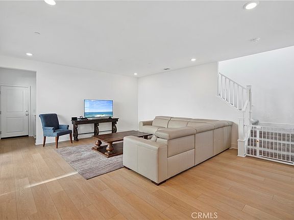 5th image of 27321 Great Divide Ln