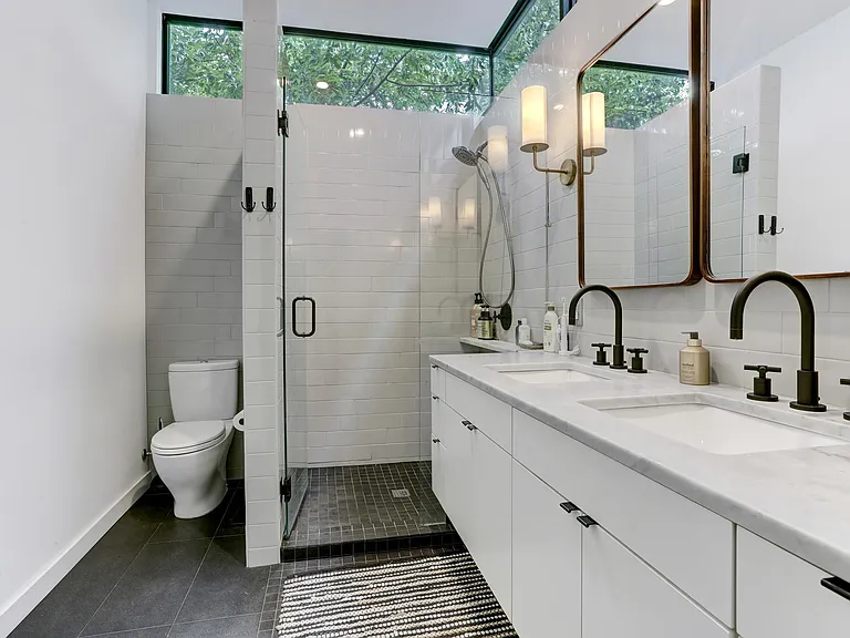 1713 Bluebonnet Ln #D — Photo 13