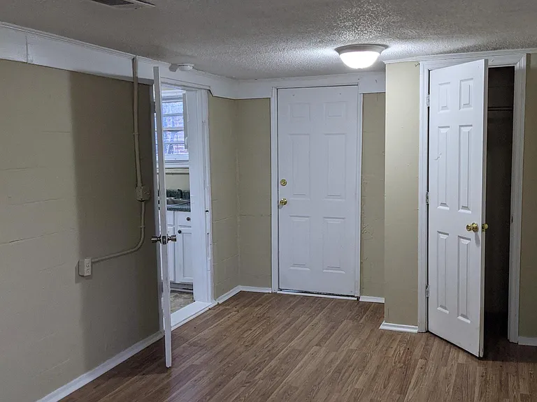 1582 Holley St — Photo 5