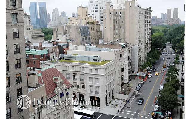 Sold by Douglas Elliman | media 17