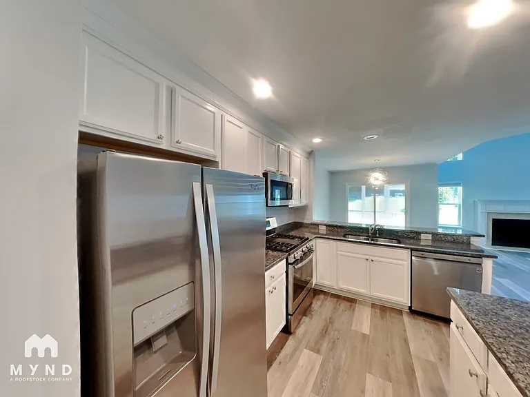 182 Red Admiral Ct — Photo 9