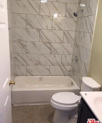5th image of 1136 W 97th St