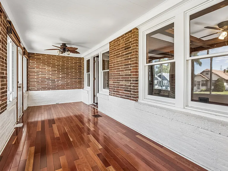 2524 Vane St — Photo 4