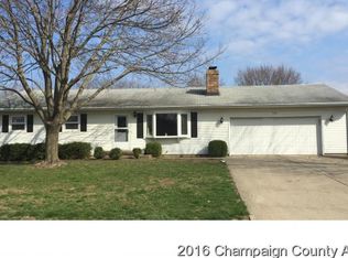 202 E Briarcliff Dr, Saint Joseph, IL