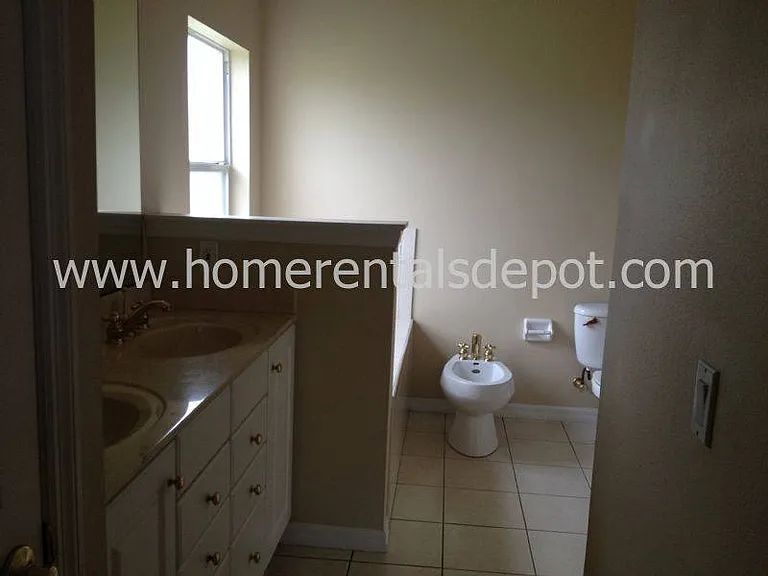 6003 Renaissance Ct — Photo 10