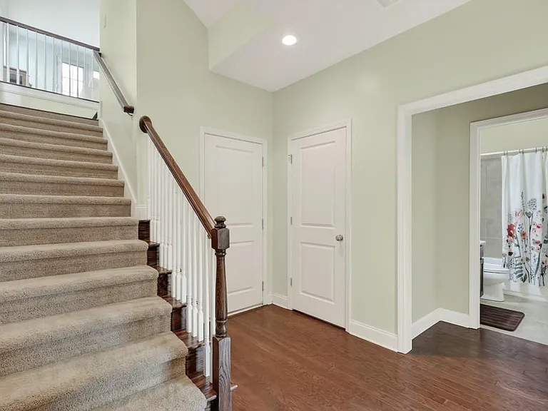 7205 Lowery Oak Dr — Photo 31