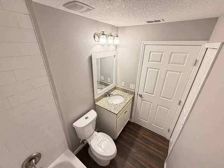 2615 Fair Oaks Dr — Photo 16