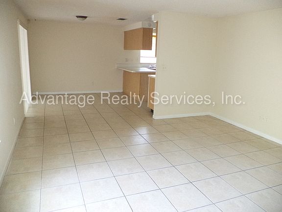 4th image of 3312 Russett Dr