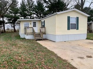 310 S 9th St, New Baden, IL 62265