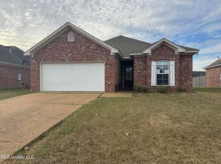 411 Poplar Blvd, Pearl, MS 39208