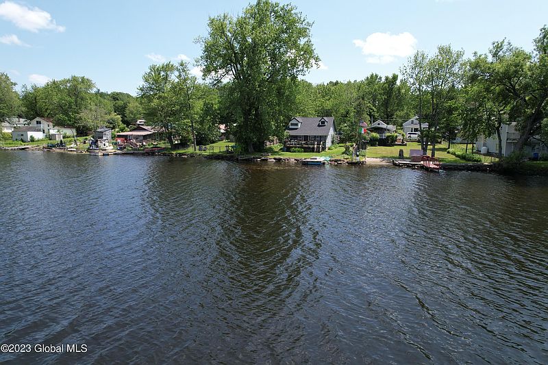 2nd image of 183 Spring Road
