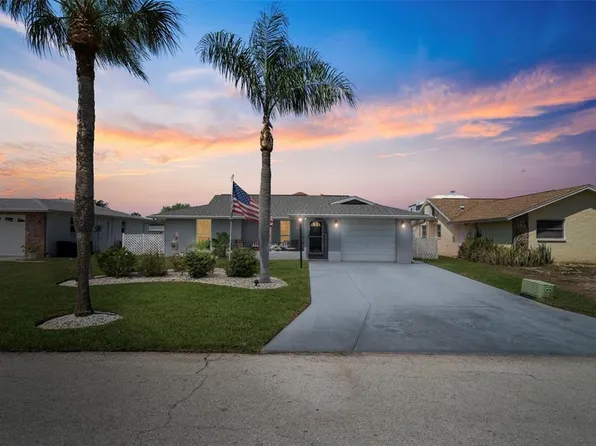 15627 Donzi Dr, Hudson, FL 34667