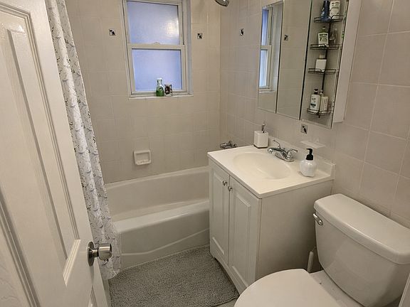 4th image of 49-11 Ditmars Blvd #1
