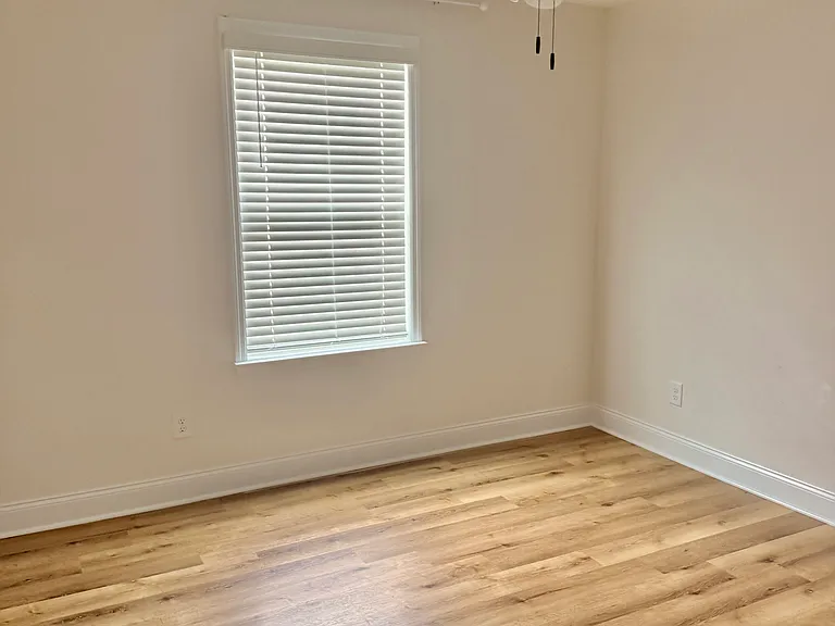 631 Brookes Lndg NW — Photo 9