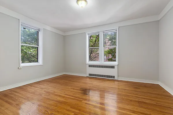 Rented by MNS | media 9