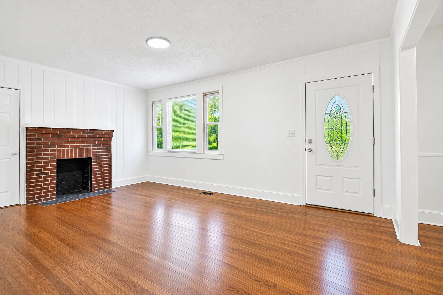 4 bed, 1344 sqft, $1,500 — Photo 3