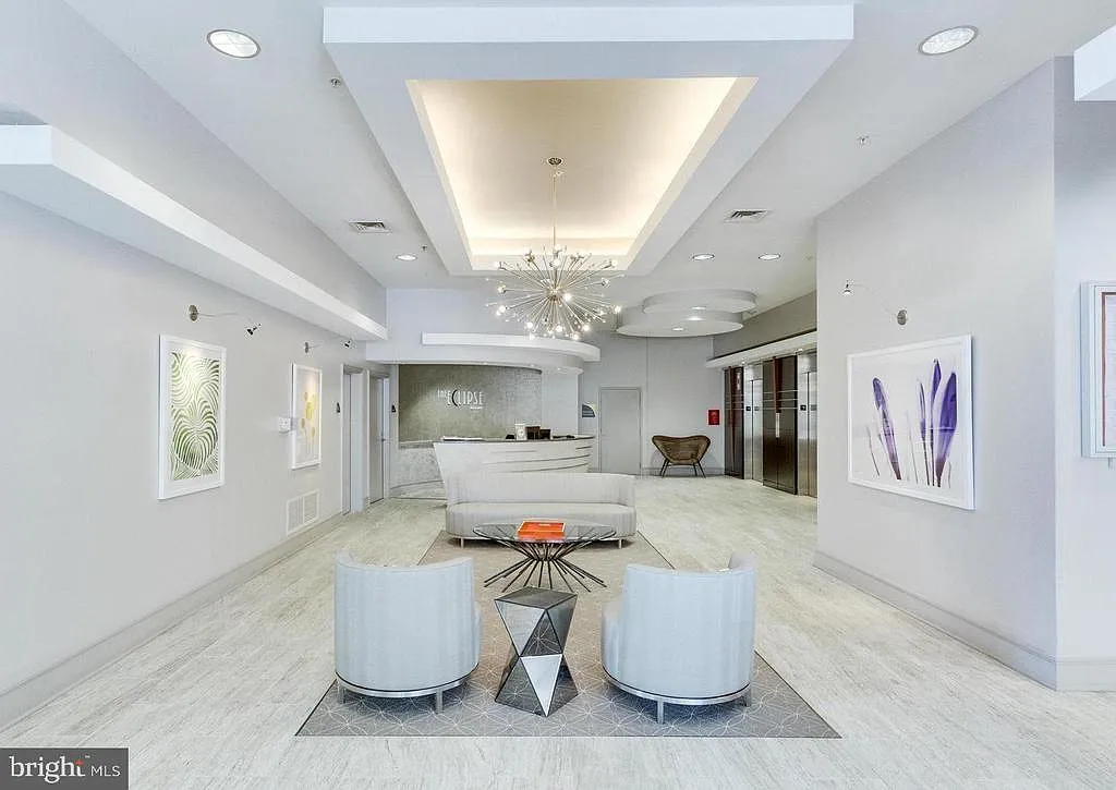 2 bed, 2.0 bath, 1164 sqft, $3,600 — Photo 3
