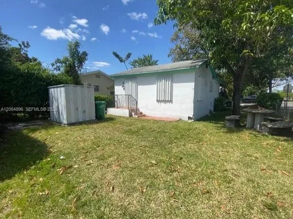 1904 NW 71st St, Miami, FL 33147