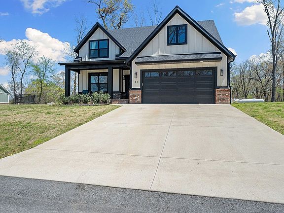 2nd image of 11 Whithorn Cir