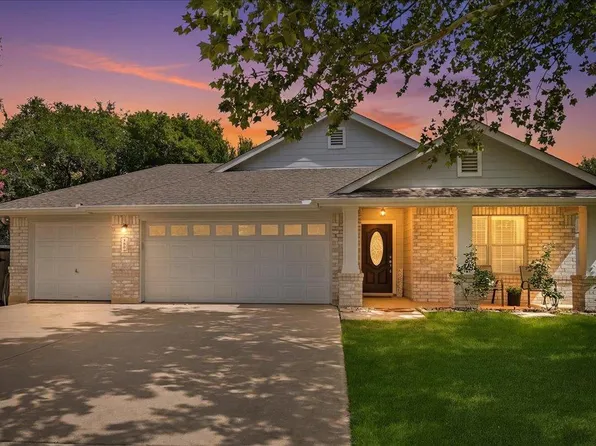 700 Hilltop Dr, Leander, TX 78641
