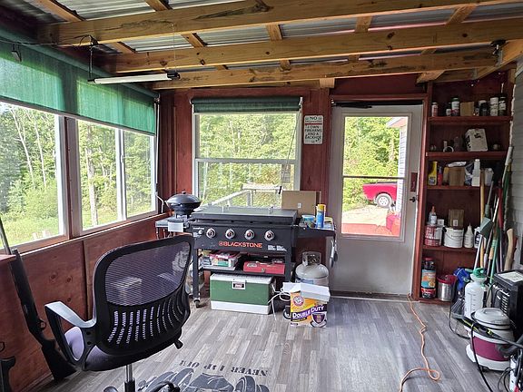 2nd image of 155 Rdebird Dr