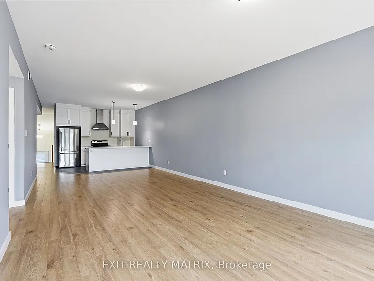 49 Cambridge St — Photo 14