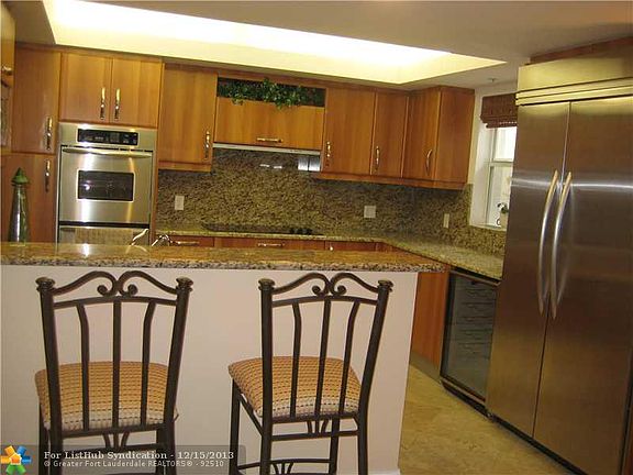 3rd image of 2051 SE 3rd St #Townhouse 5