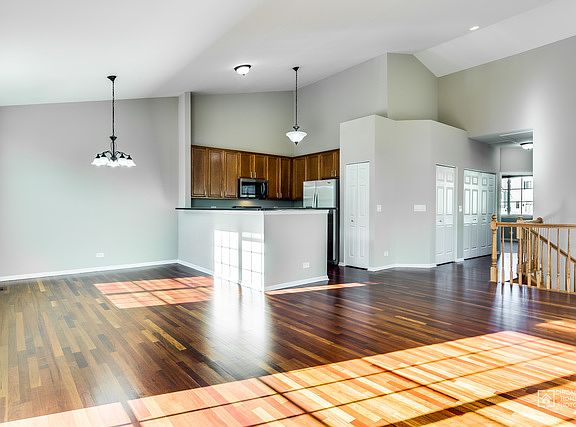 4th image of 1750 Dogwood Ln #1750