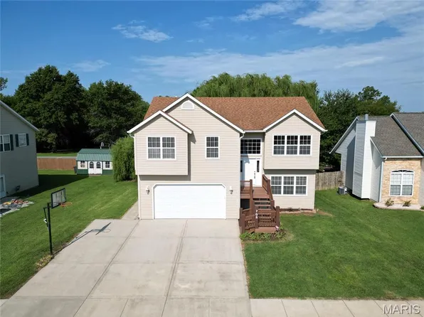 705 S 5th St, Caseyville, IL 62232