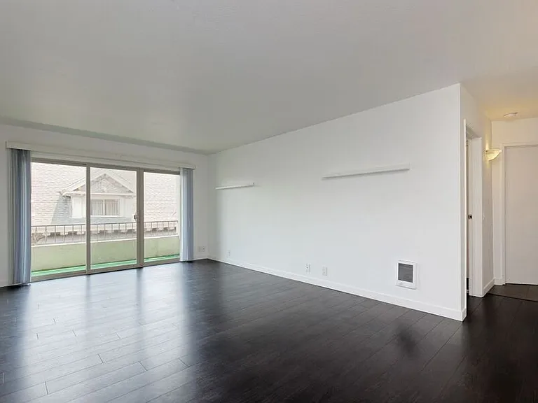 290 Lee Street — Photo 24