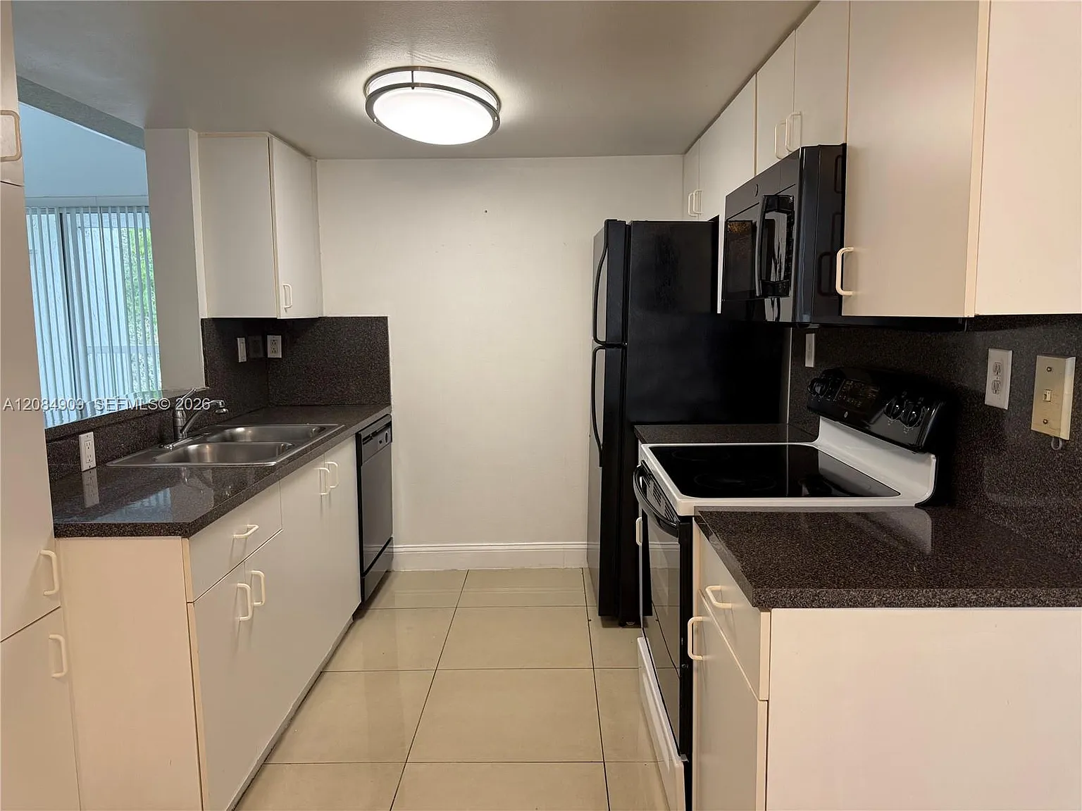 The Greens At Doral Condo — Photo 4