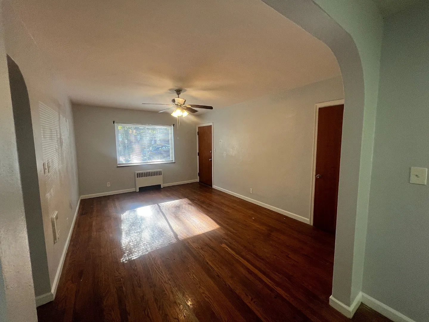 Charming 2-Bed Home with Hardwood Floors, Bonus Storage, and Private Outdoor Spaces 3521 Hazelwoo... — Photo 4