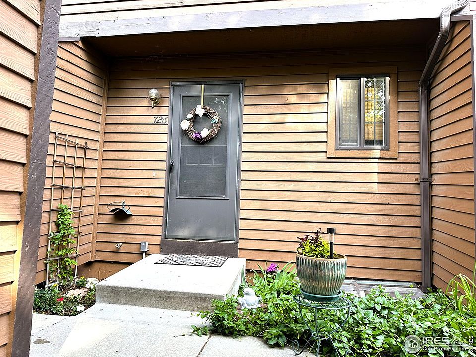 1st image of 726 Julian Cir