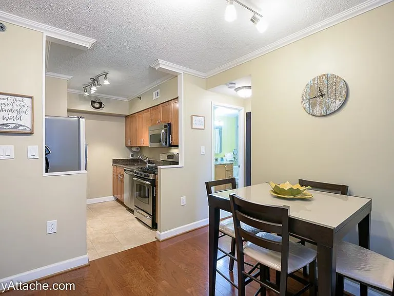 4801 Fairmont Ave #311 — Photo 5