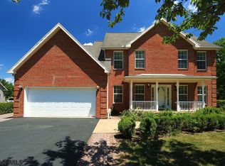 931 Teaberry Ln, State College, PA 16803