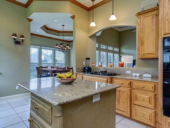 5th image of 507 Canterbury Ln