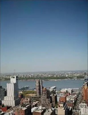 Rented by La Seven Inc. | media 9