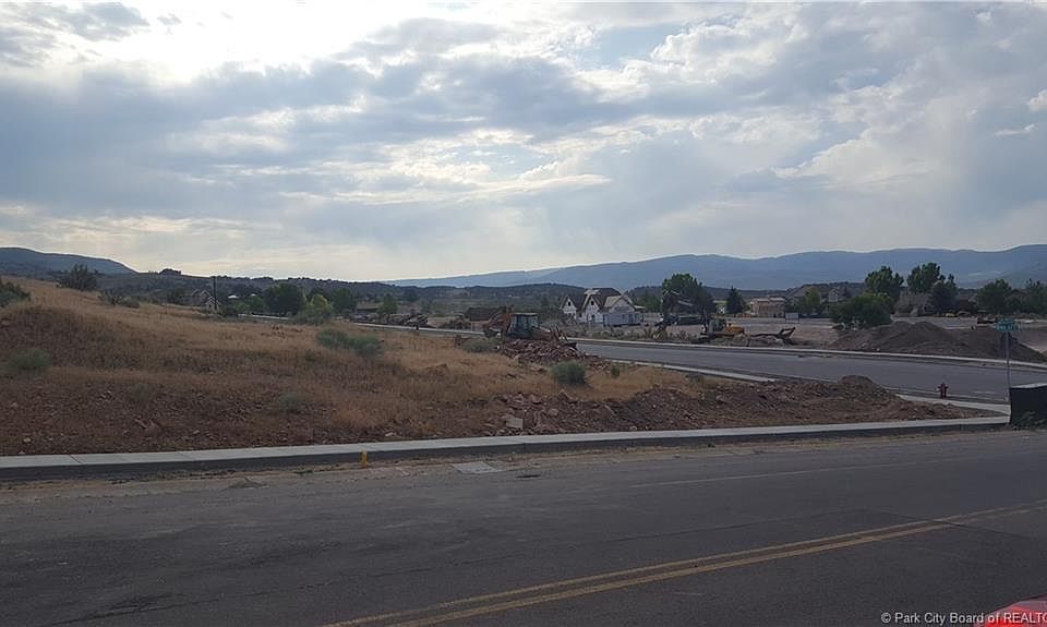 2nd image of 1075 N Valley Dr #24