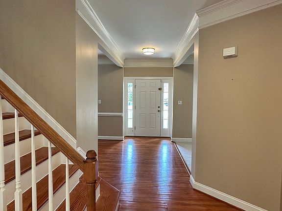 2nd image of 2116 Roland Glen Rd