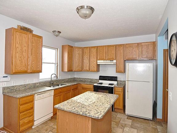 5th image of 3703 Grimes Dr