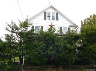 66 West Ave, Lyndonville, NY 14098