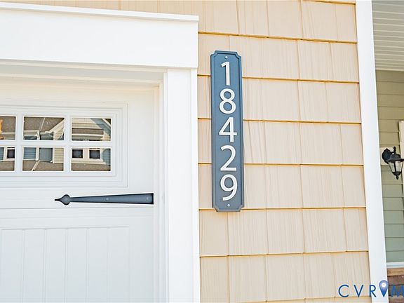 3rd image of 18429 Palisades Ct