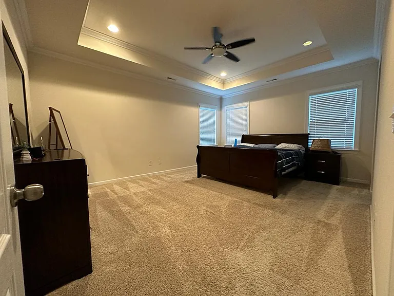 404 Hawks Creek Pkwy — Photo 24
